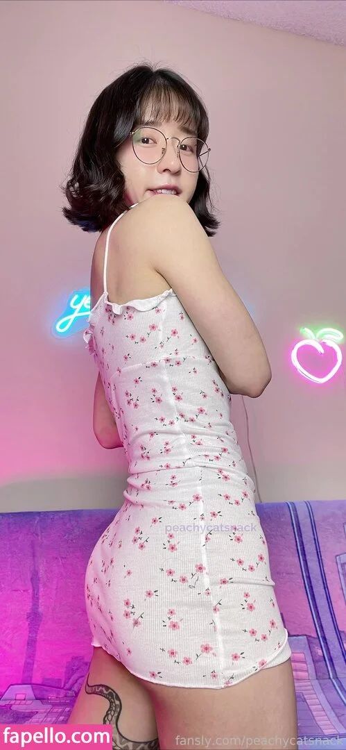 peachycatsnack Onlyfans Photo Gallery 