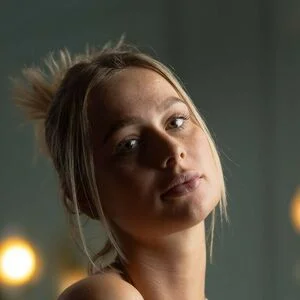 caro_loesel Onlyfans Photo Gallery 