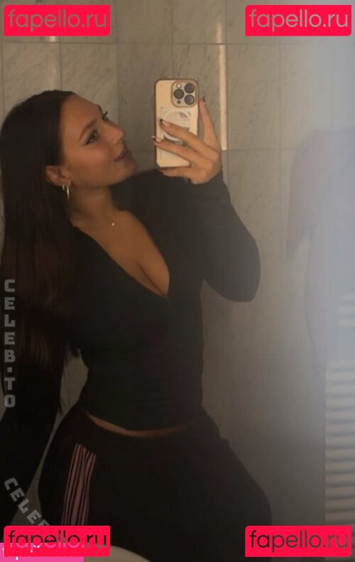 Lucy Lacht Nude Onlyfans Photo 48