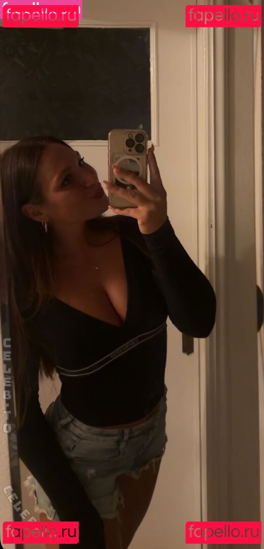 Lucy Lacht Nude Onlyfans Photo 38