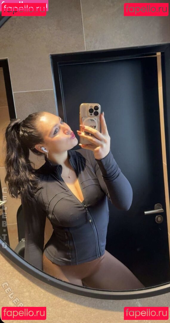 Lucy Lacht Nude Onlyfans Photo 20