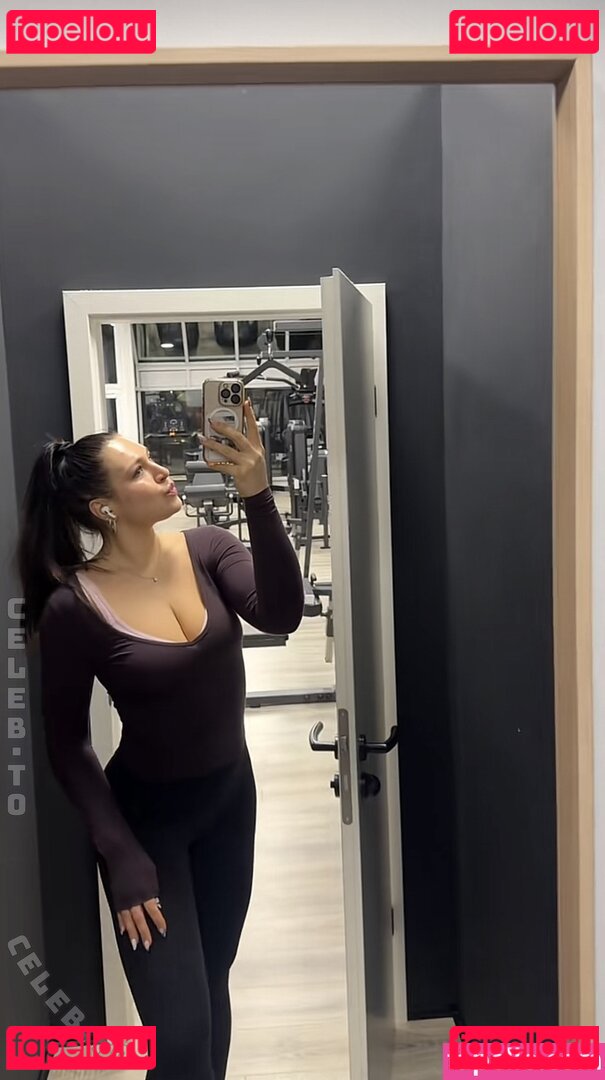 Lucy Lacht Nude Onlyfans Photo 5