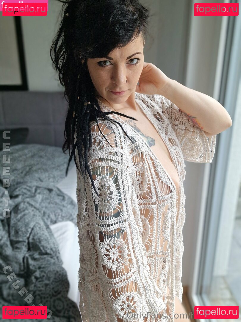 Sweetdevilhelen Nude Onlyfans Photo 15