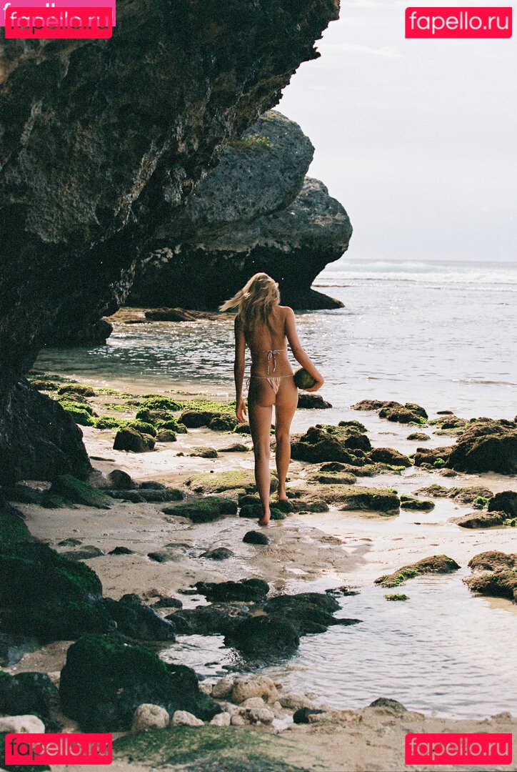 Klara Hellqvist Nude Onlyfans Photo 15