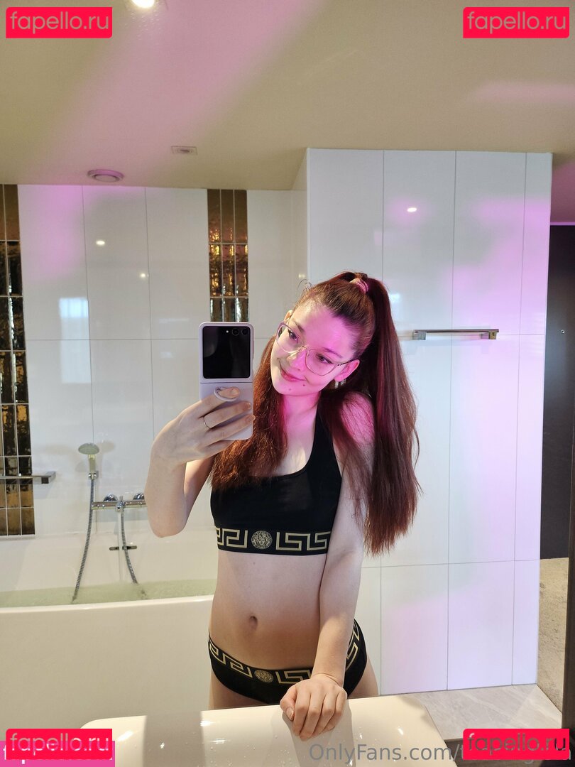 teasinglola Nude Onlyfans Photo 9