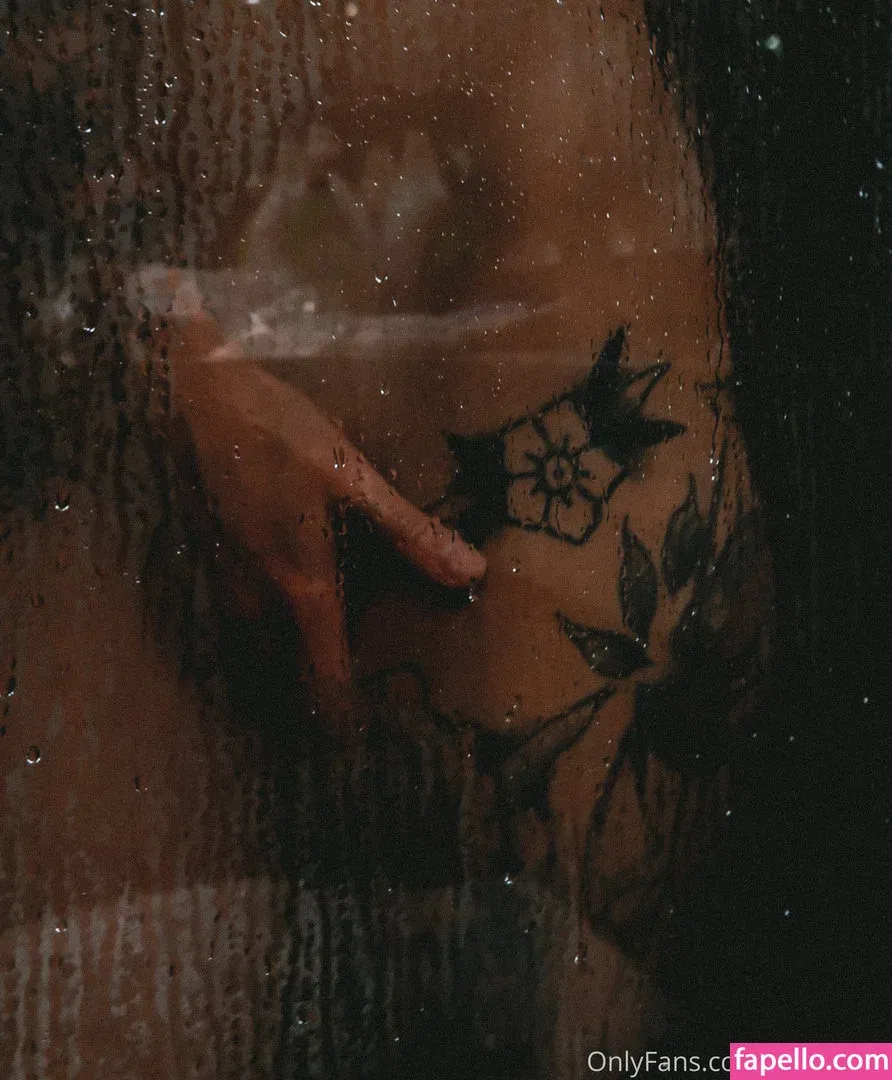 _volchara Onlyfans Photo Gallery 