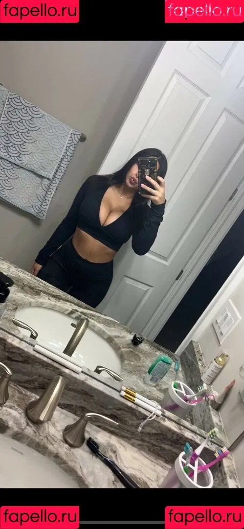 Emma Petisco Onlyfans Photo Gallery 