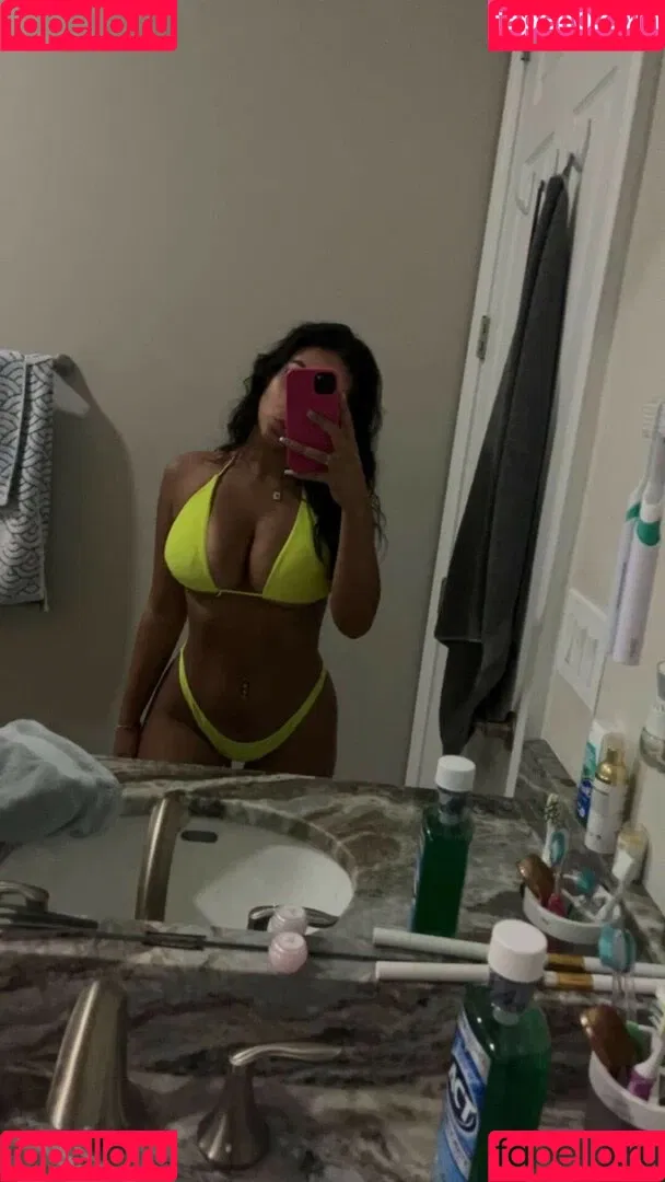 Emma Petisco Onlyfans Photo Gallery 