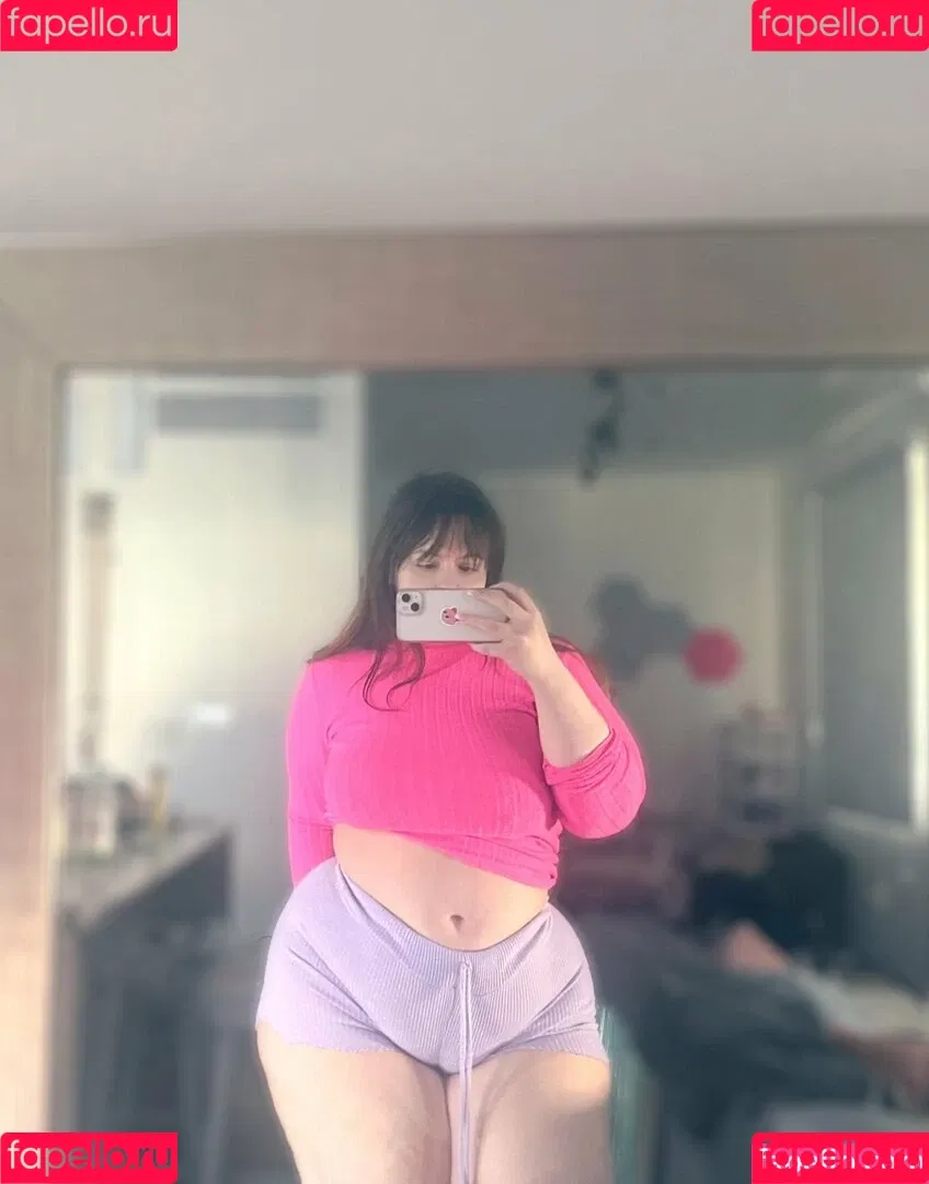 strawbrrymilk Onlyfans Photo Gallery 