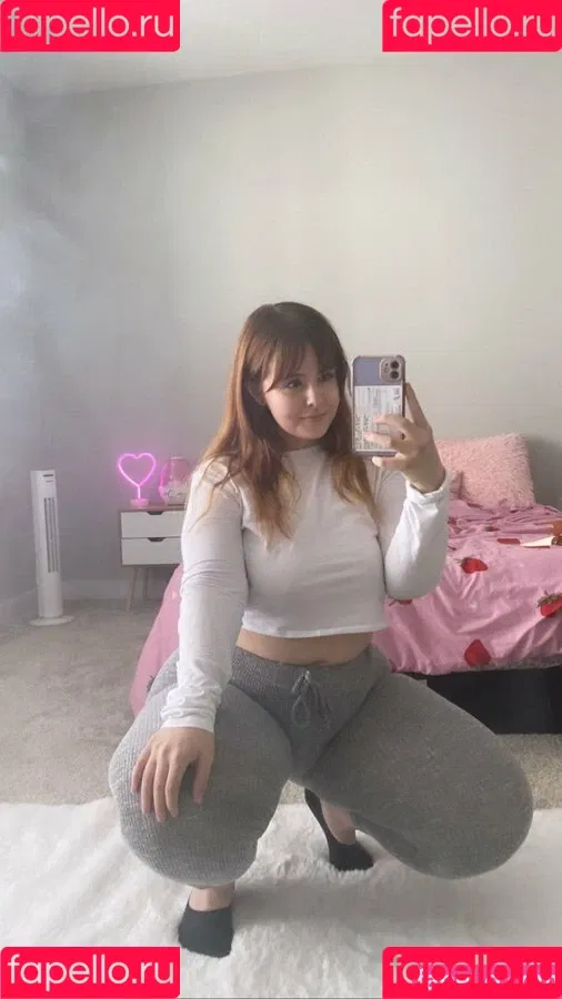 strawbrrymilk Onlyfans Photo Gallery 