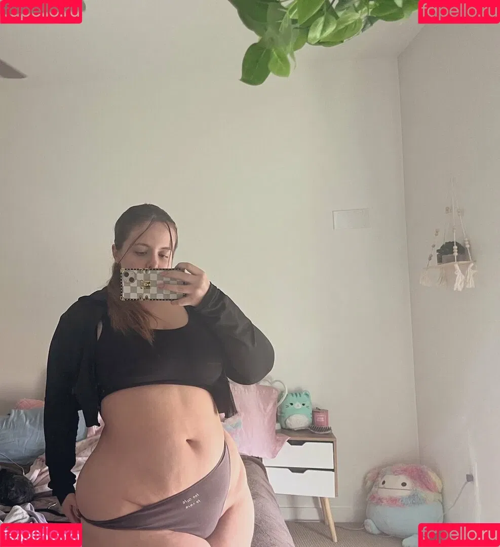 strawbrrymilk Onlyfans Photo Gallery 