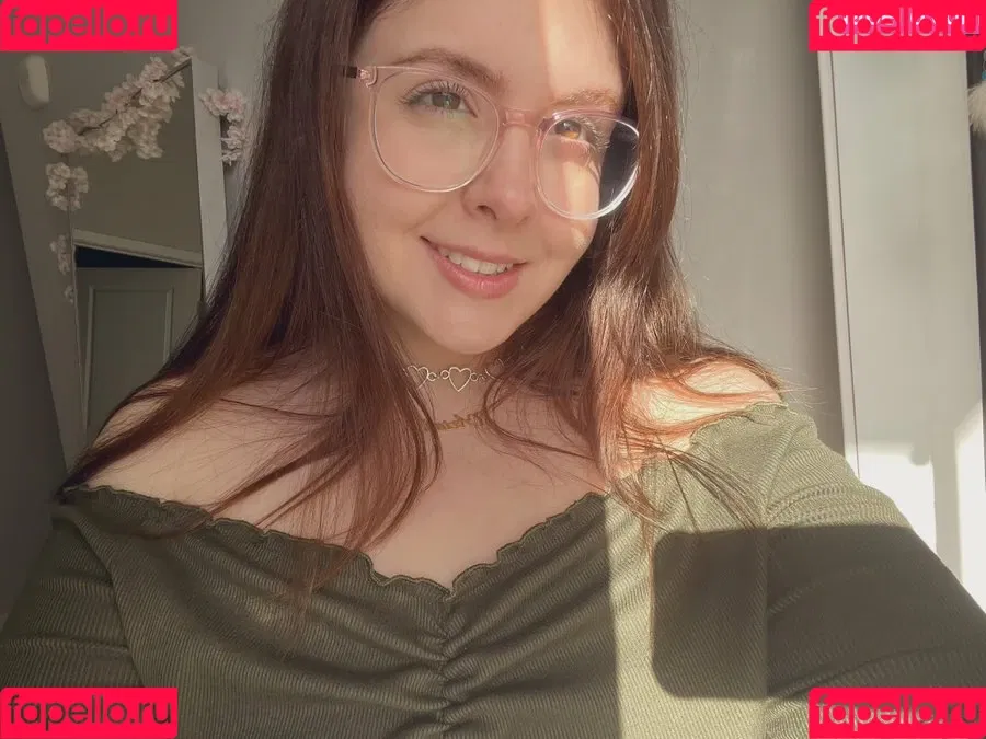 strawbrrymilk Onlyfans Photo Gallery 