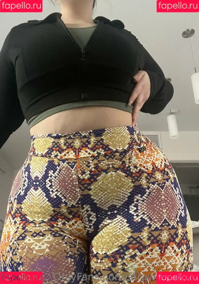 strawbrrymilk Onlyfans Photo Gallery 