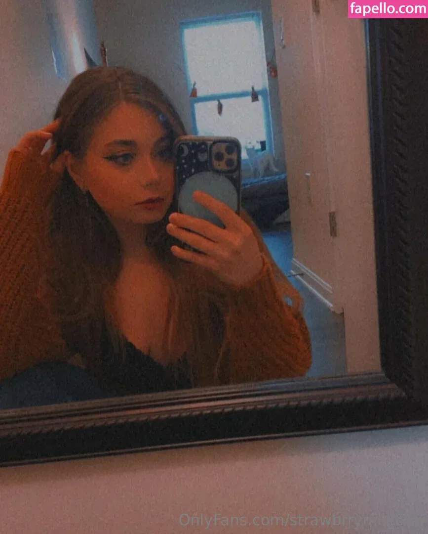 strawbrrymilk Onlyfans Photo Gallery 