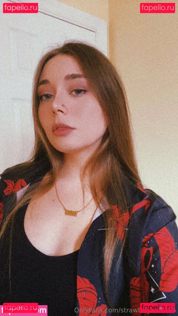 strawbrrymilk Onlyfans Photo Gallery 
