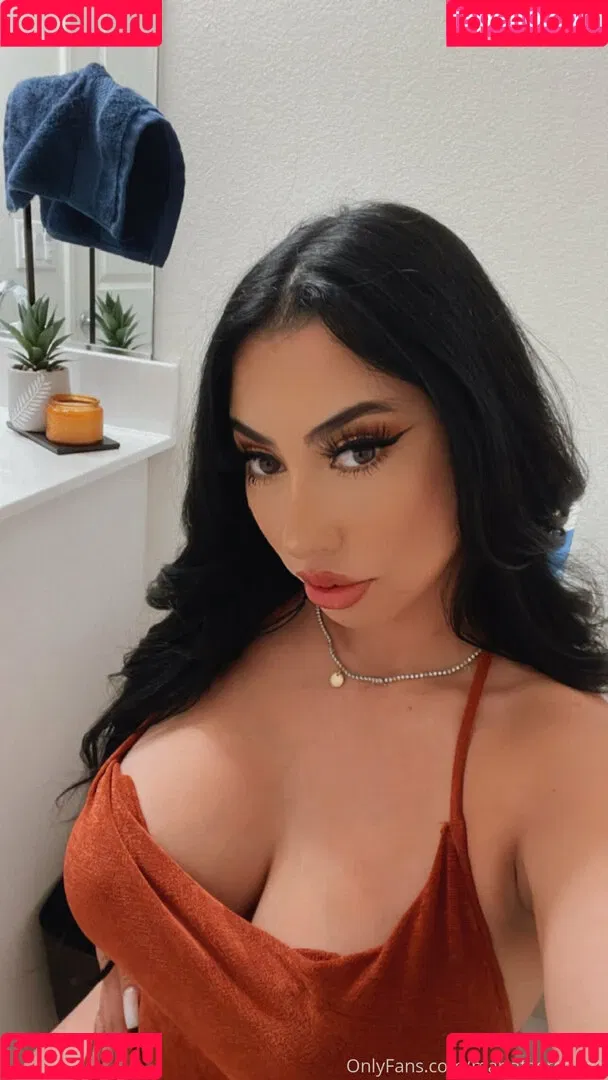 Nichole Pure Onlyfans Photo Gallery 