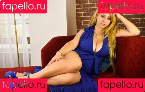 onebigkiss Onlyfans Photo Gallery 