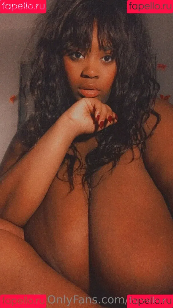 luvvkiki Onlyfans Photo Gallery 