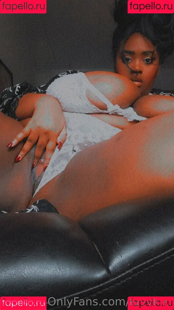 luvvkiki Onlyfans Photo Gallery 