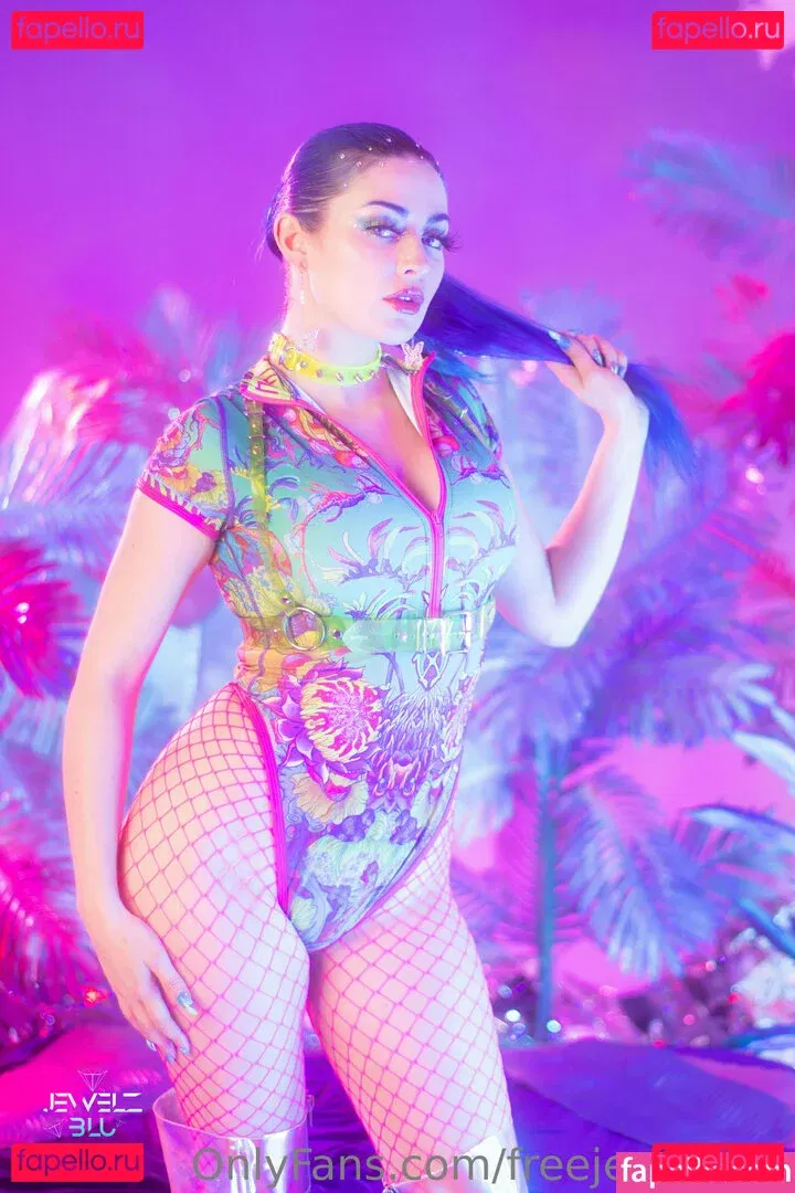 freejewelzblu Onlyfans Photo Gallery 