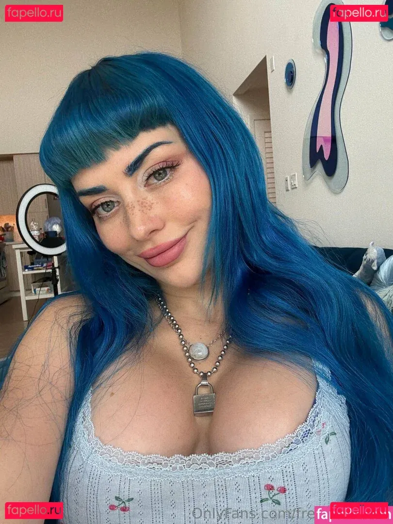freejewelzblu Onlyfans Photo Gallery 