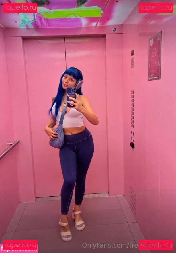 freejewelzblu Onlyfans Photo Gallery 