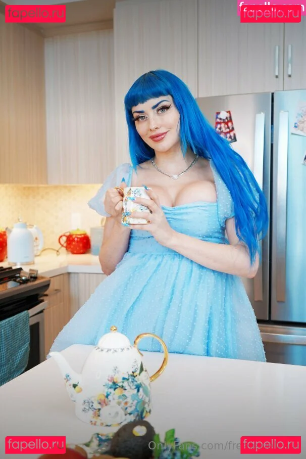 freejewelzblu Onlyfans Photo Gallery 