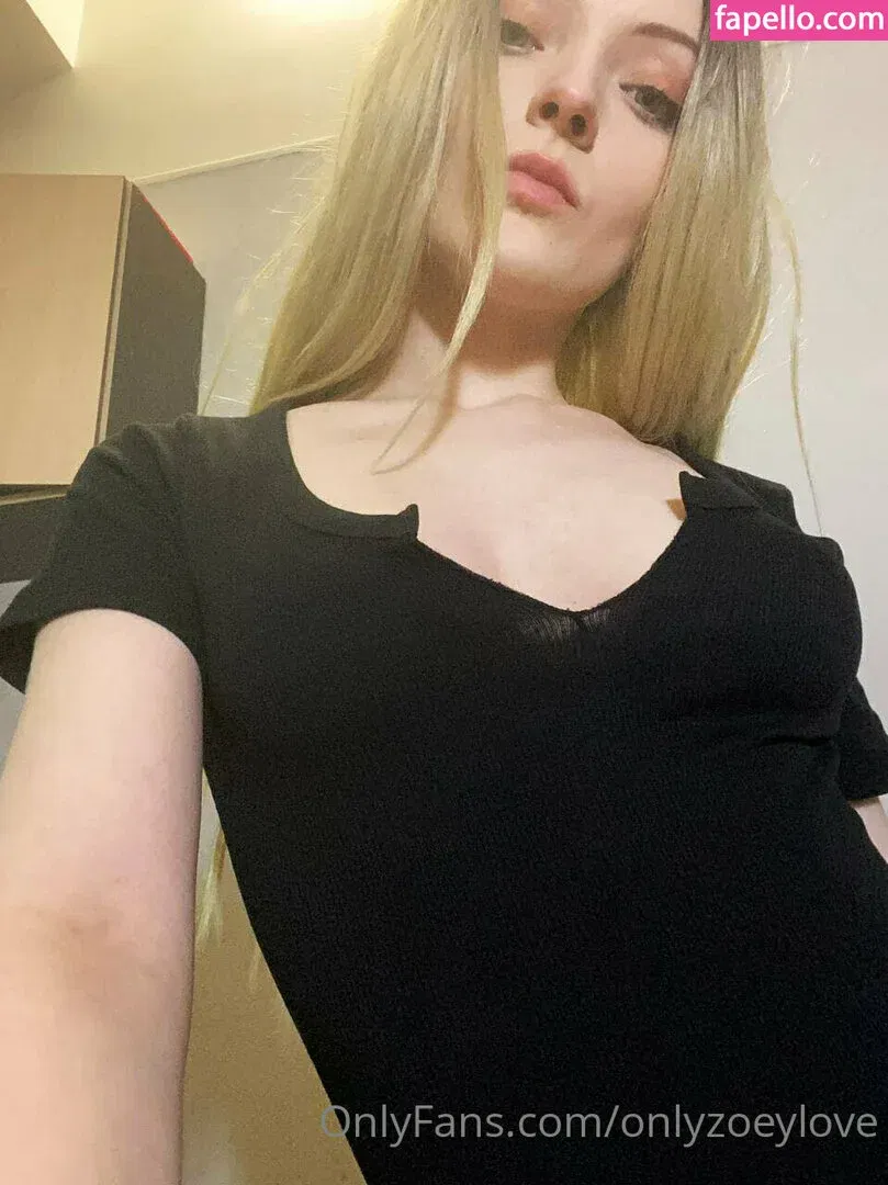 onlyzoeylove Onlyfans Photo Gallery 