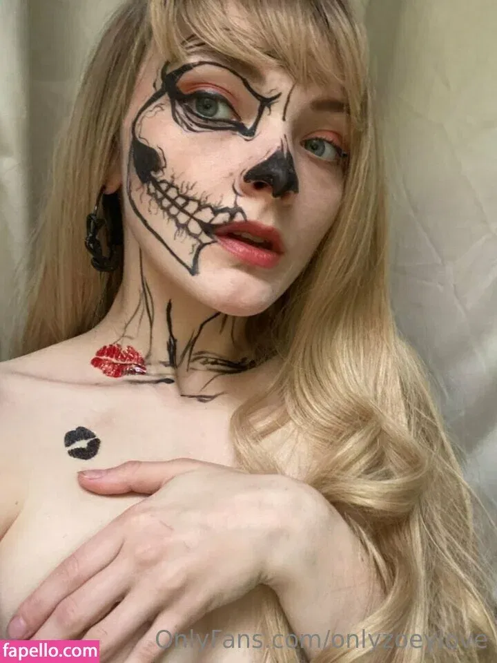 onlyzoeylove Onlyfans Photo Gallery 