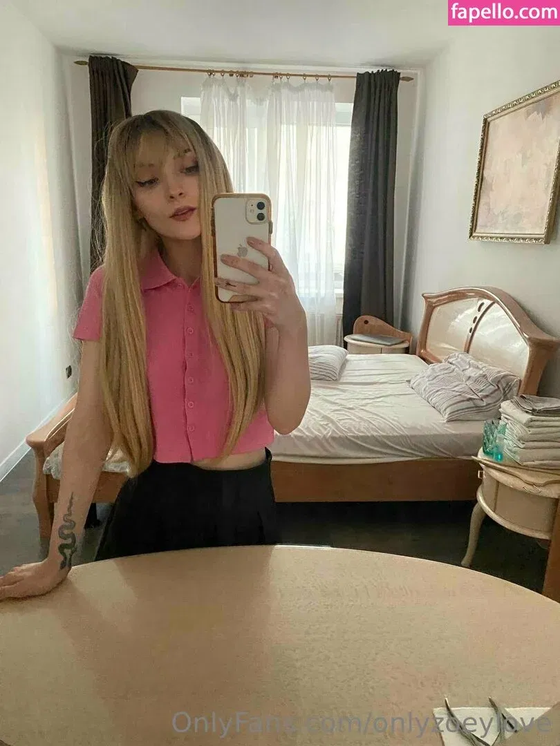 onlyzoeylove Onlyfans Photo Gallery 