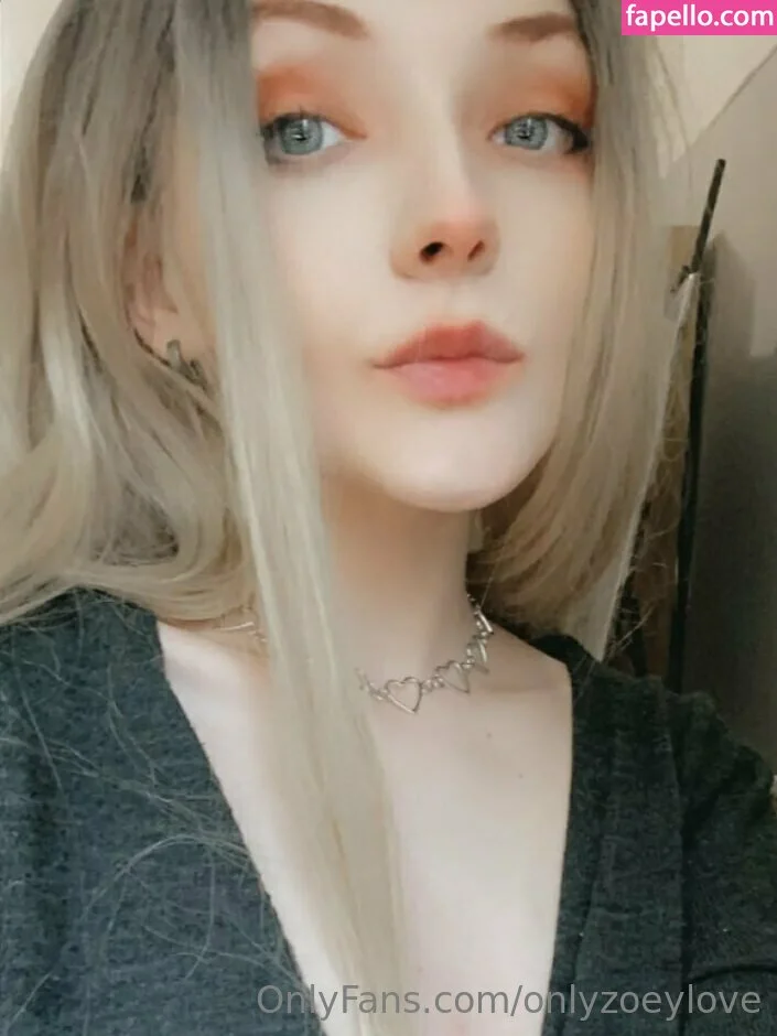 onlyzoeylove Onlyfans Photo Gallery 