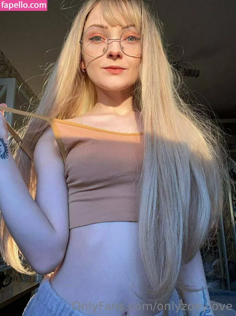 onlyzoeylove Onlyfans Photo Gallery 