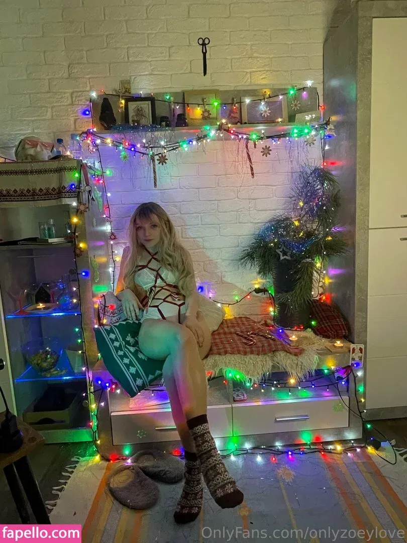 onlyzoeylove Onlyfans Photo Gallery 