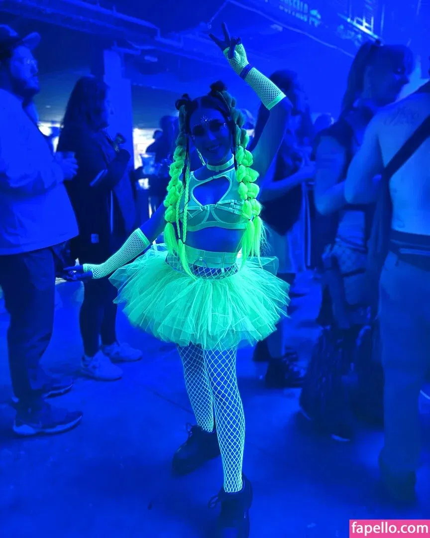 Aara Lee Onlyfans Photo Gallery 