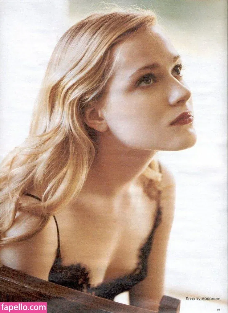 Evan Rachel Wood Onlyfans Photo Gallery 