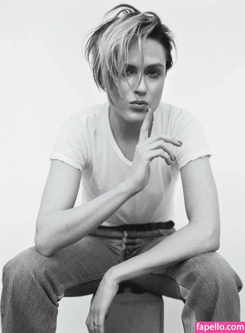 Evan Rachel Wood Onlyfans Photo Gallery 