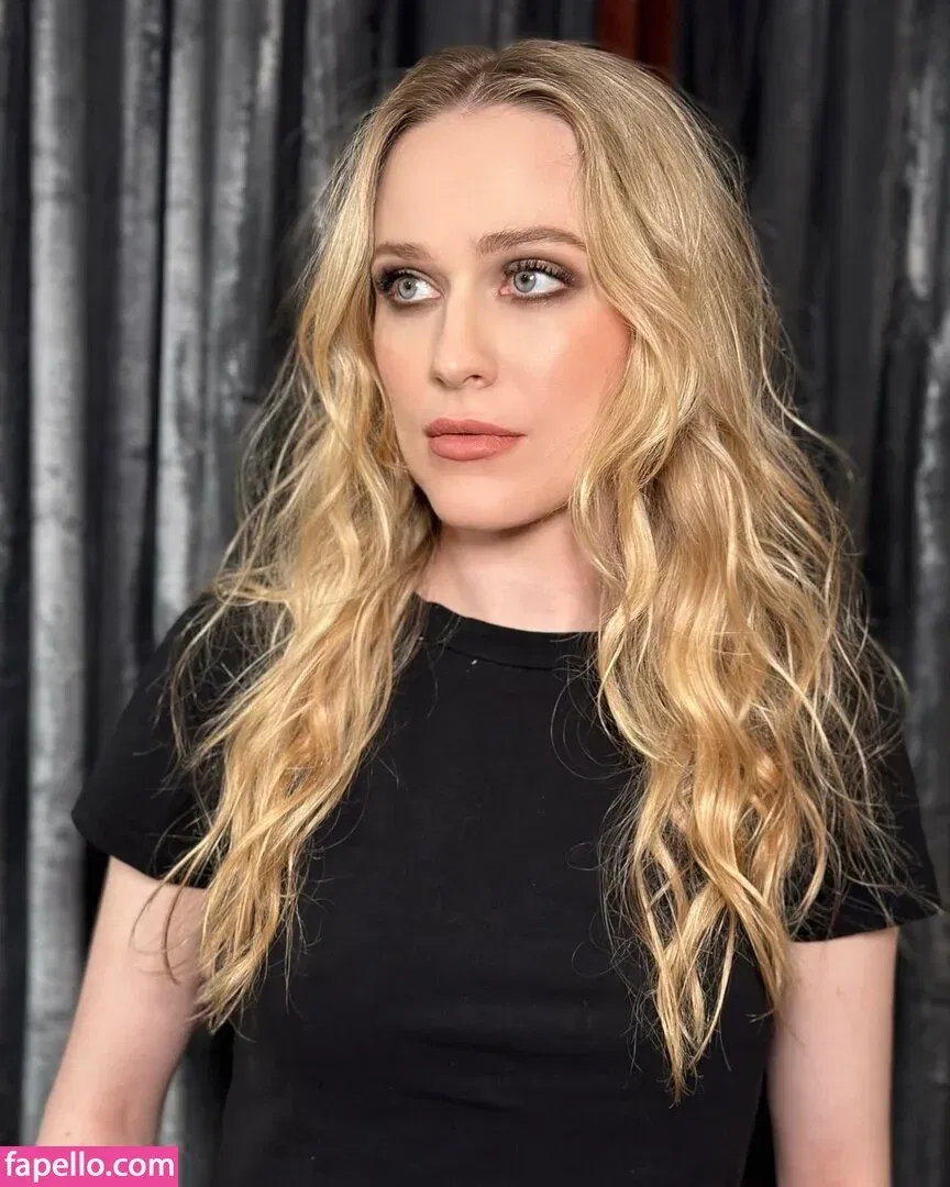 Evan Rachel Wood Onlyfans Photo Gallery 