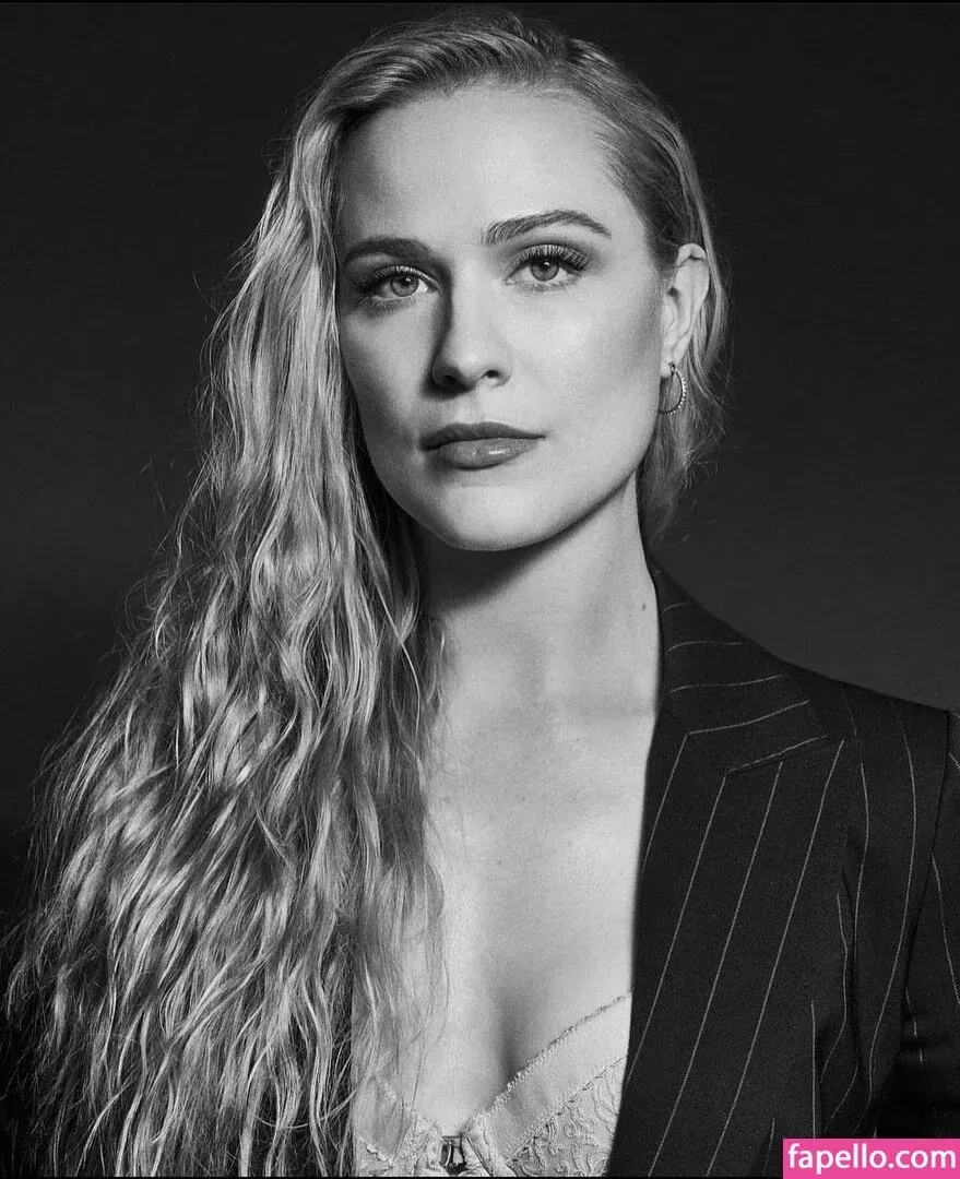 Evan Rachel Wood Onlyfans Photo Gallery 