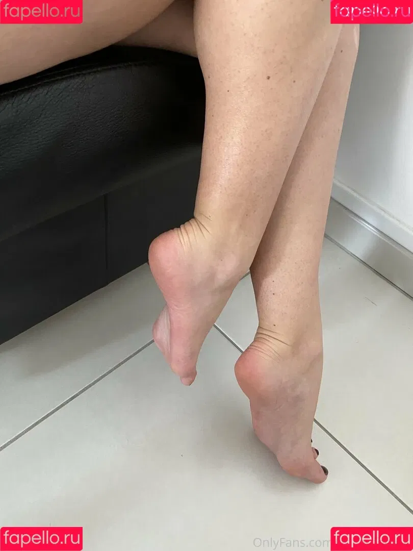 italianfeetluv Onlyfans Photo Gallery 