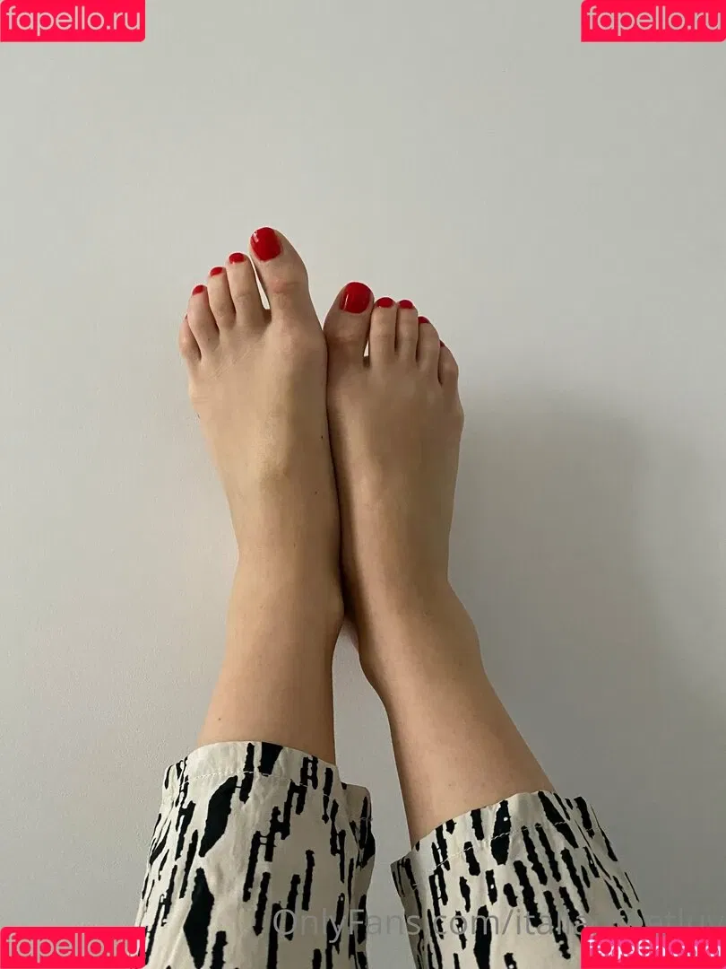 italianfeetluv Onlyfans Photo Gallery 