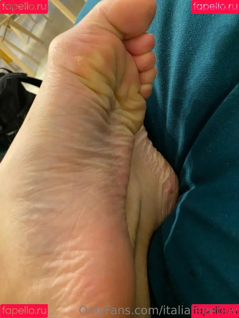 italianfeetluv Onlyfans Photo Gallery 