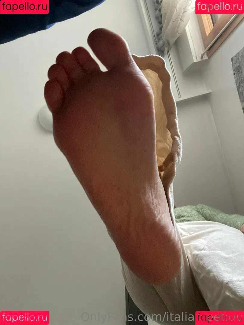 italianfeetluv Onlyfans Photo Gallery 
