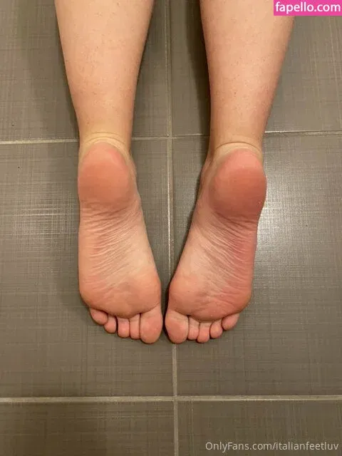 italianfeetluv Onlyfans Photo Gallery 