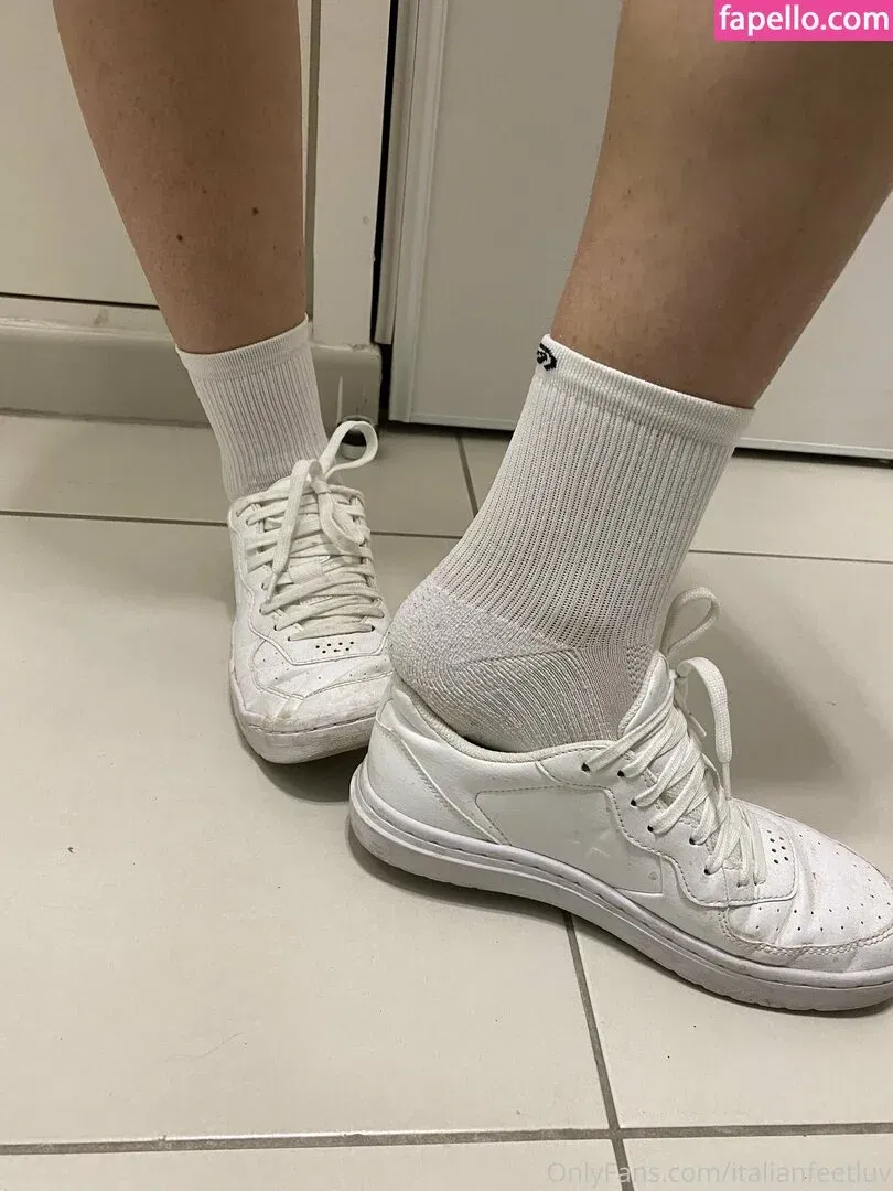 italianfeetluv Onlyfans Photo Gallery 