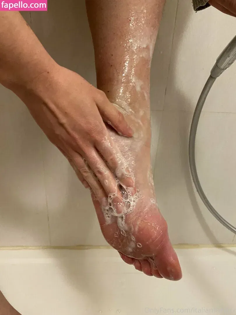 italianfeetluv Onlyfans Photo Gallery 