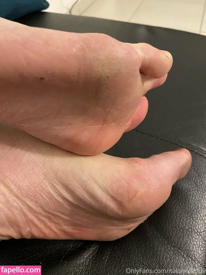 italianfeetluv Onlyfans Photo Gallery 