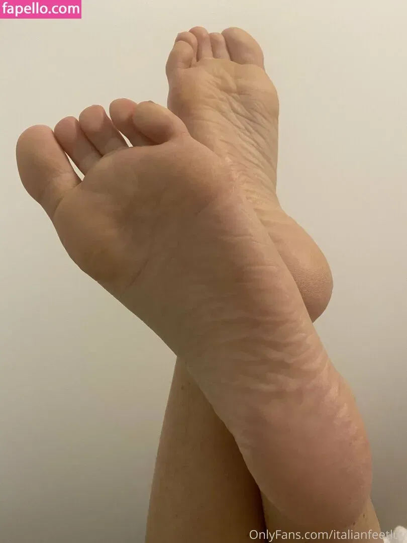 italianfeetluv Onlyfans Photo Gallery 