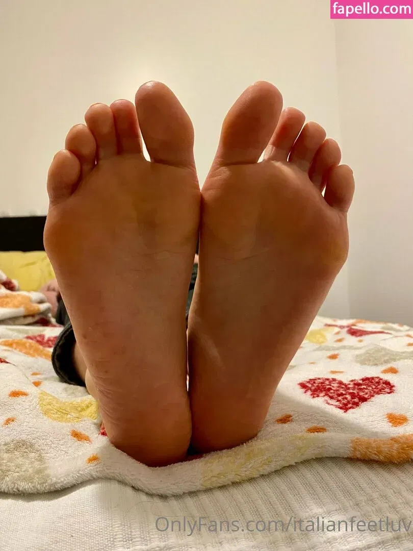 italianfeetluv Onlyfans Photo Gallery 