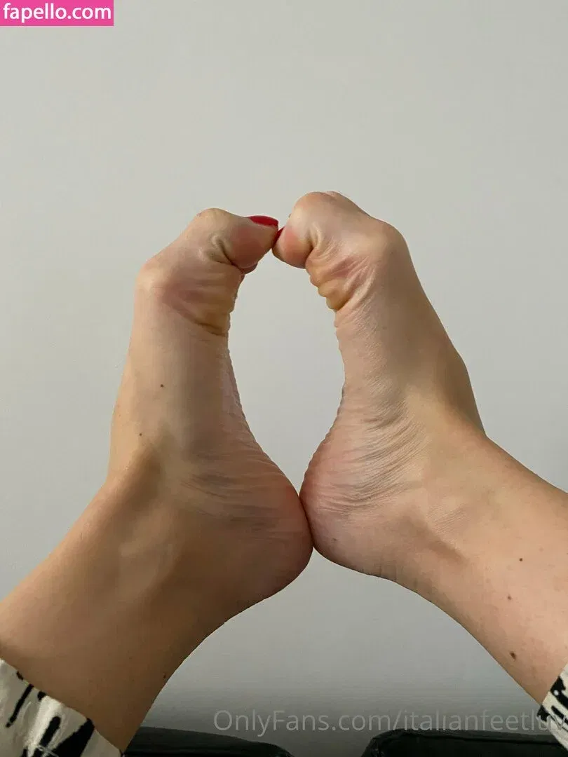 italianfeetluv Onlyfans Photo Gallery 