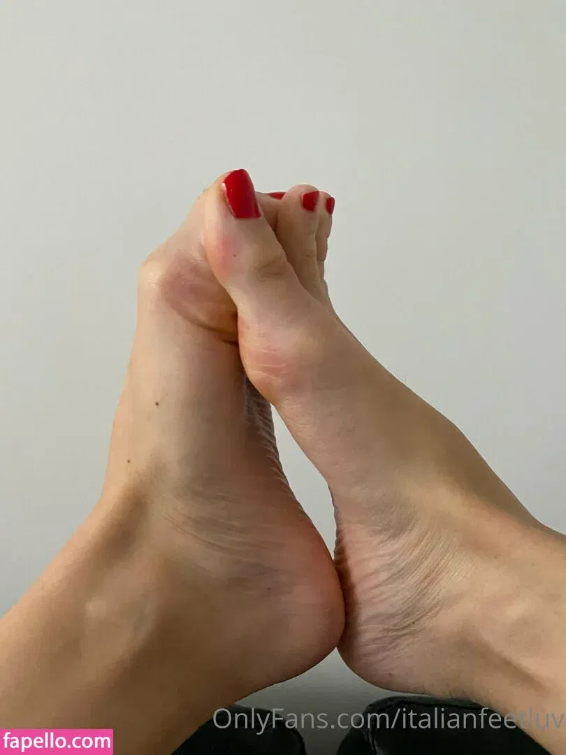 italianfeetluv Onlyfans Photo Gallery 